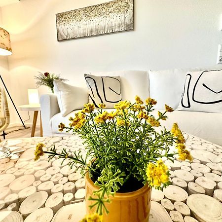 Apartment Auf Zwei Ebenen Mit Aussicht Ins Gruene Stuttgart Zewnętrze zdjęcie