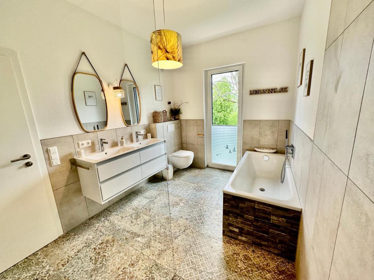 Apartment Auf Zwei Ebenen Mit Aussicht Ins Gruene Stuttgart Zewnętrze zdjęcie