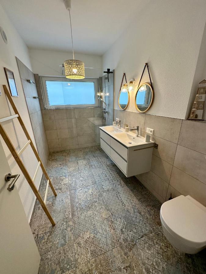 Apartment Auf Zwei Ebenen Mit Aussicht Ins Gruene Stuttgart Zewnętrze zdjęcie
