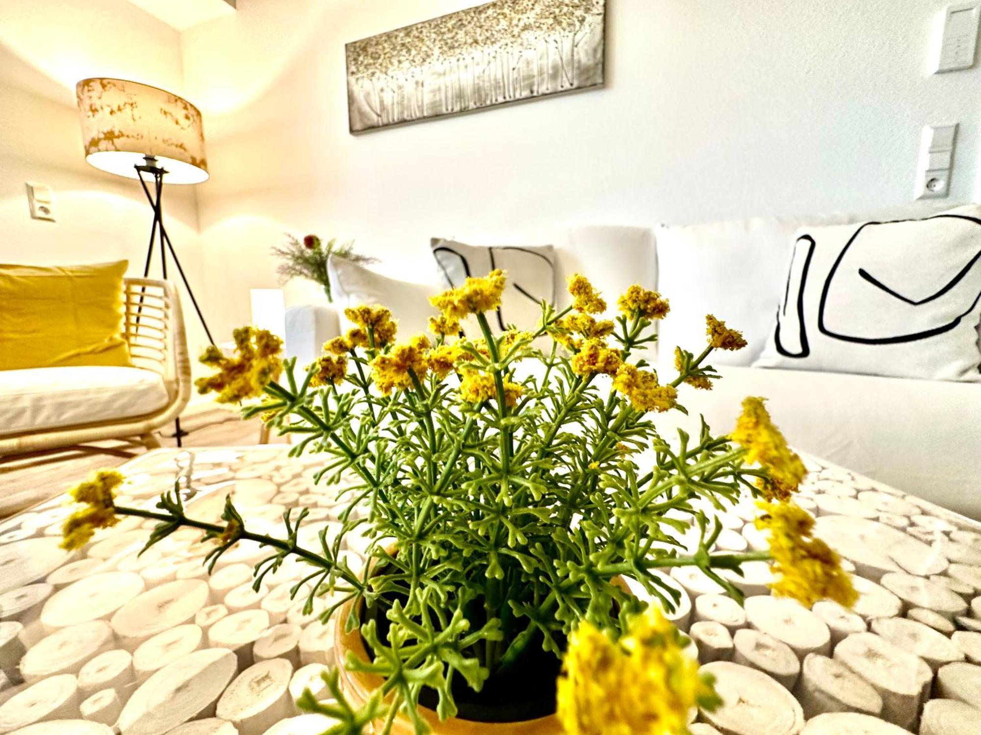 Apartment Auf Zwei Ebenen Mit Aussicht Ins Gruene Stuttgart Zewnętrze zdjęcie